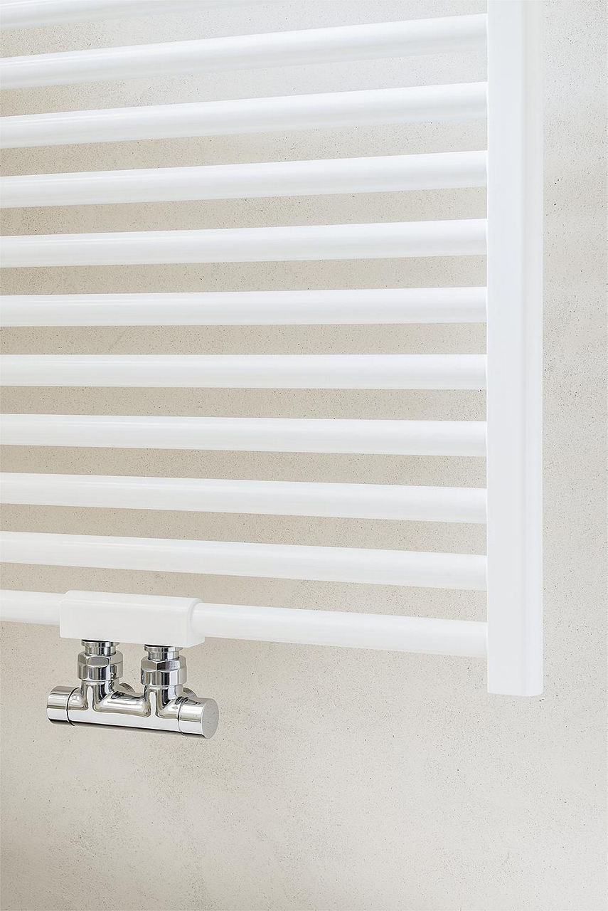 Radiateur sèche-serviettes Fondital Cool en aluminium avec raccord central, blanc RAL 9010