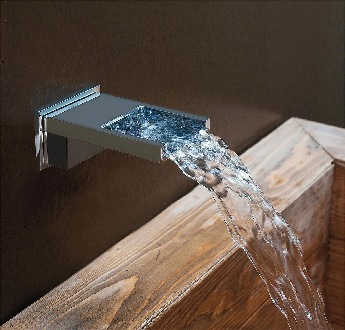 Bec cascade pour baignoire DN15 (1/2") filetage mâle, saillie 126 mm laiton chromé