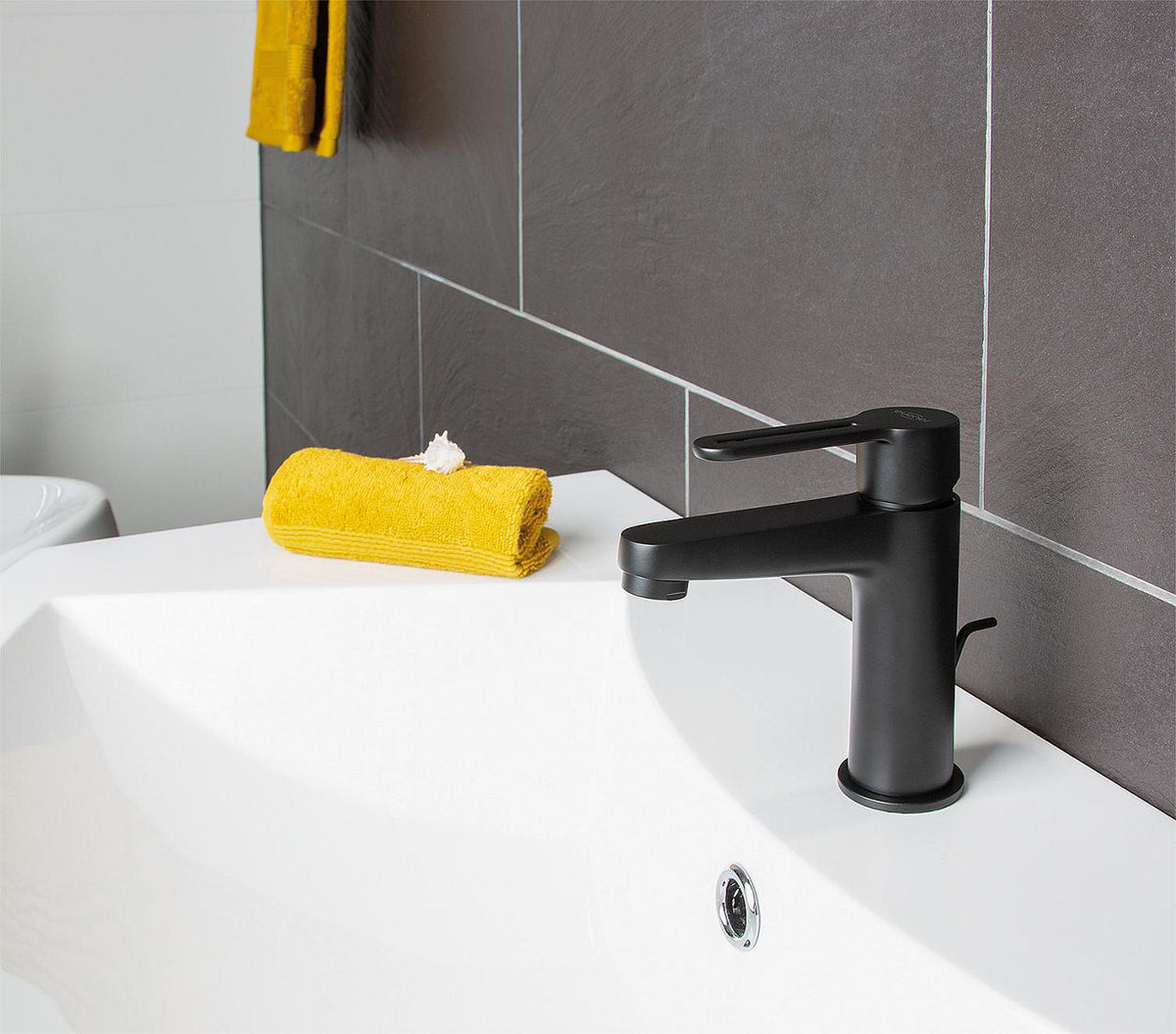 Mitigeur de lavabo Evenes Enzan Nero saillie 107 mm noir mat