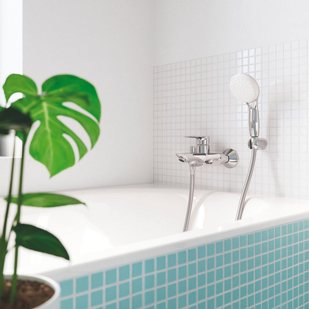 Mitigeur bain/douche apparent Grohe BauEdge saillie 168 mm chromé
