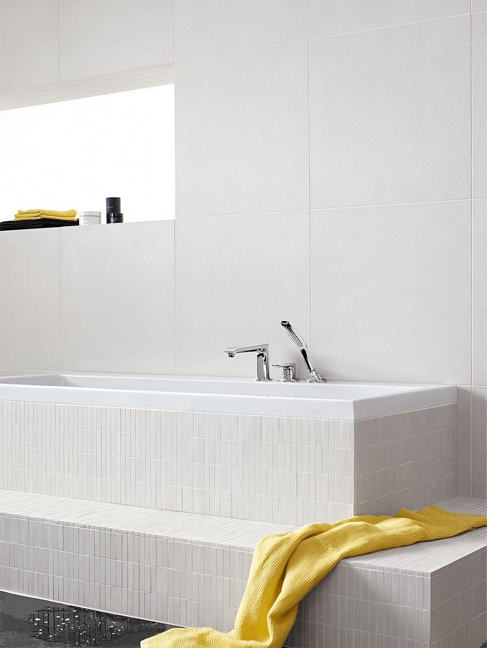 Mitigeur bord baignoire 3 trous Hansgrohe Metris saillie 194 mm chromé