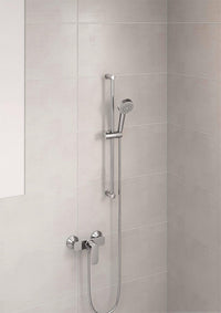 Hansa Basic shower kit, 700 mm bar, 3-spray hand shower Ø 90 mm, chrome